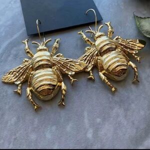 Vintage Antique Bee Lucky Gold Earrings